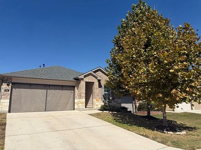 4 bed, 2.0 bath, 1717 sqft, $1,785 — Photo 2