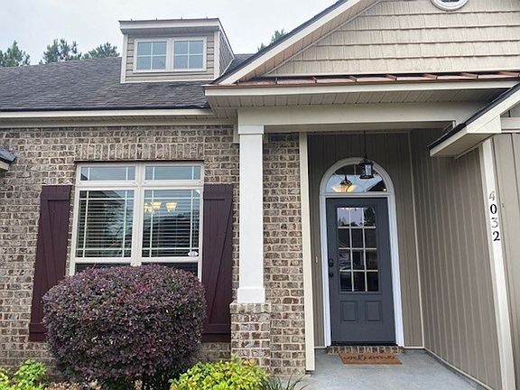 3rd image of 4032 Case Point