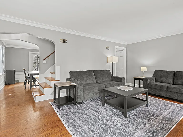 19 W 70th Ter — Photo 5