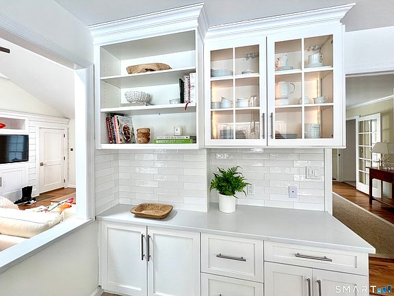 5th image of 17 Tall Oaks Road