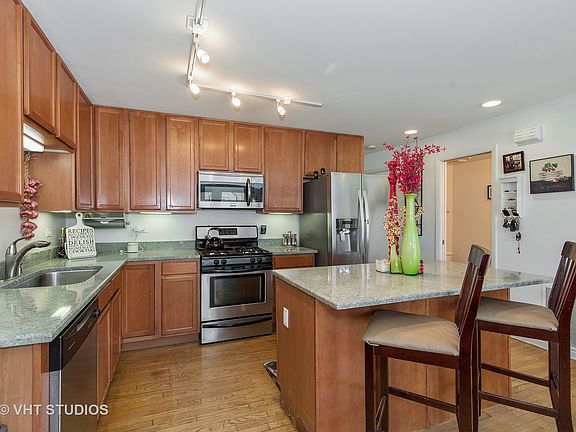 5th image of 2419 W Gladys Ave