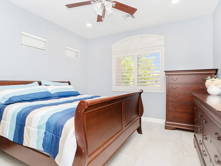 607 E Benrich Dr — Photo 10