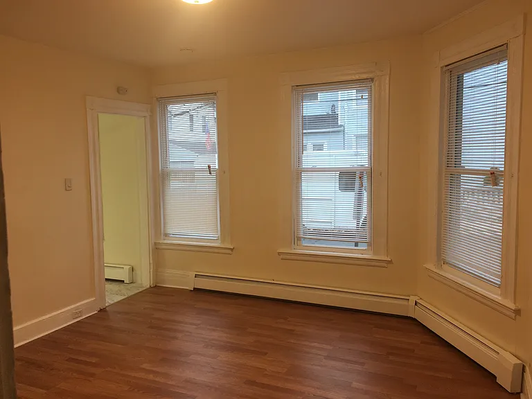 28 Cedar St #1 — Photo 22