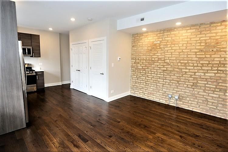 1st image of 2228 N Sawyer Ave APT 1W