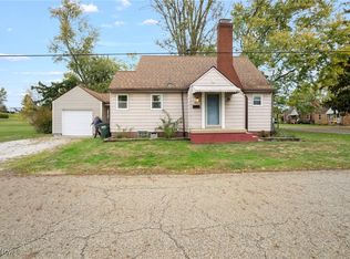 201 Indiana Ave, Louisville, OH 44641