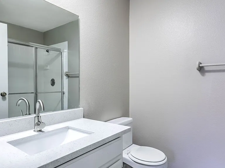 6647 W Tropicana Ave #102 — Photo 15