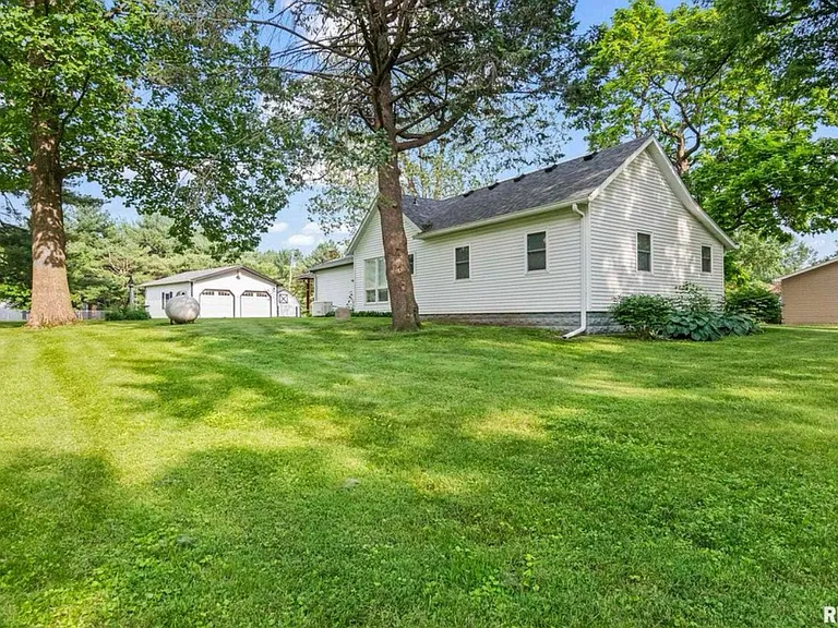 7096 Bahr Rd — Photo 7