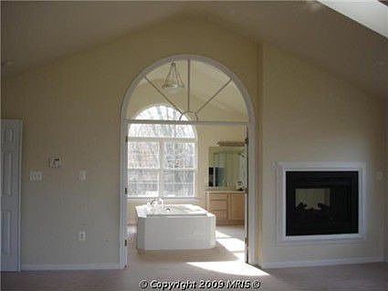 2nd image of 8025 Tobacco View Pl