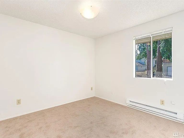 2210 Howard Ave #A — Photo 7