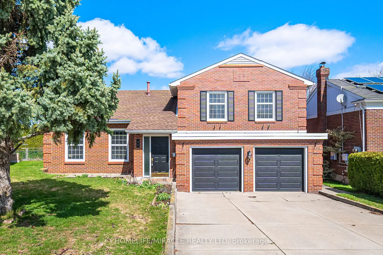 38 Leclaire St photo 1