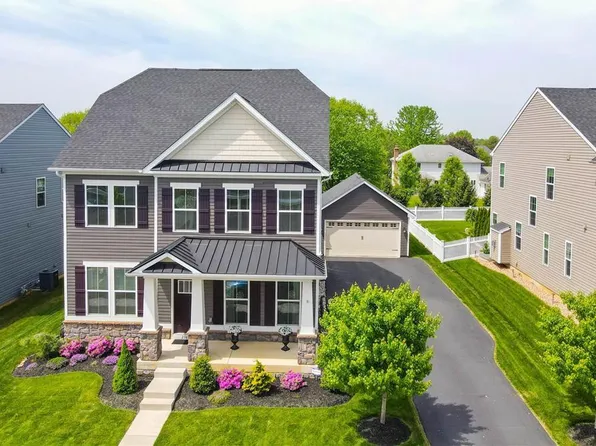 2169 Emanuel Ct, Bethlehem, PA 18020