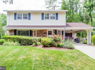 8608 Cromwell Dr, Springfield, VA 22151