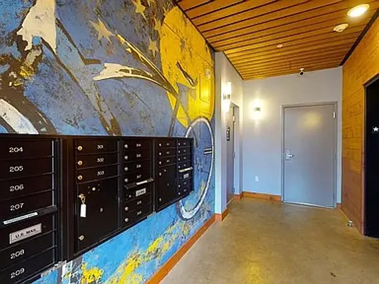 The Wally Apartments — Photo 3