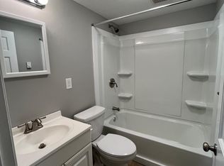 11 Linwood Ave APT 12, Derry, NH 03038