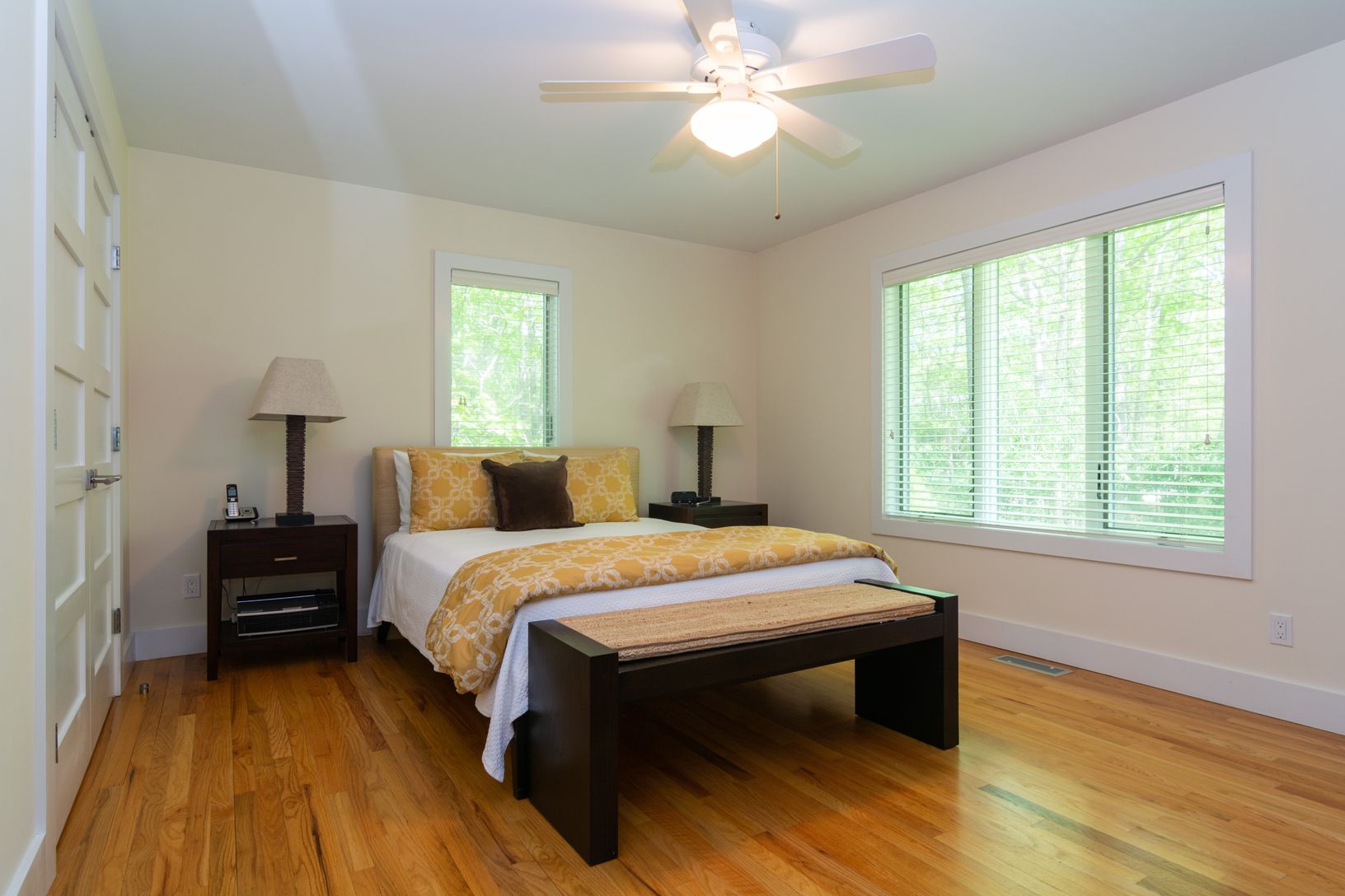  Master Bedroom (on 1st floor) w/ ensuite bath