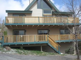 27495 Matterhorn Dr, Lake Arrowhead, CA 92352