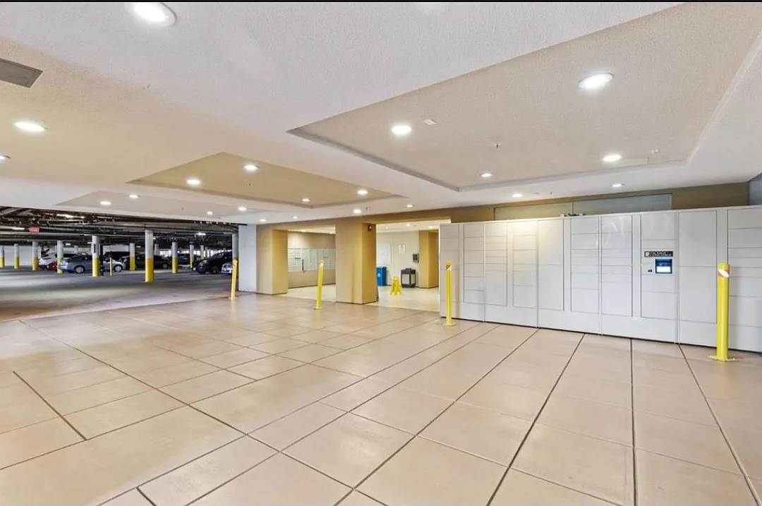 1 bed, 1.5 bath, 824 sqft, $2,850 — Photo 4