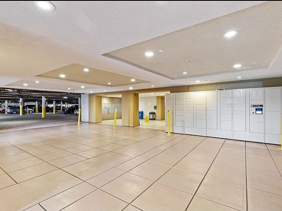 Lobby/Parking Garage/Package Locker Concierge