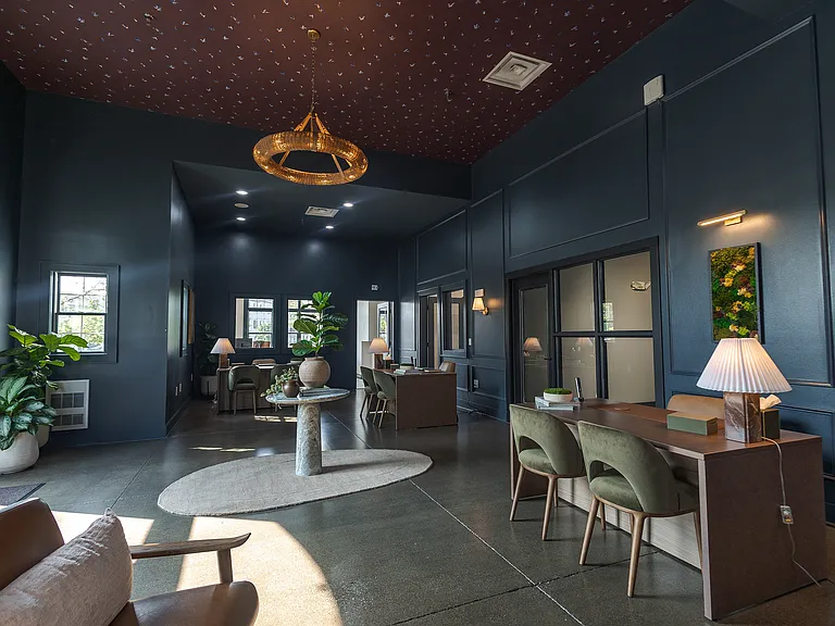LC Dublin Leasing Office