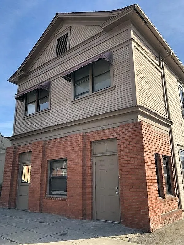 Studio, 387 sqft, $1,550 — Photo 1