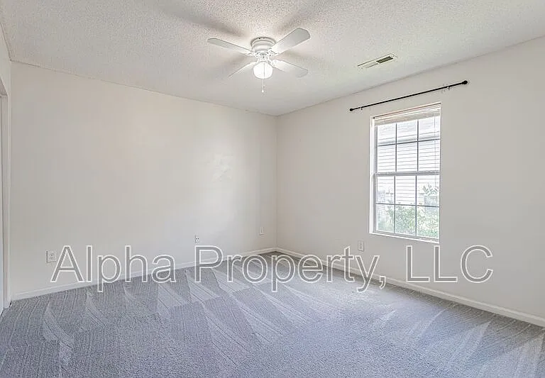 7 Hammett Grove Ln — Photo 11