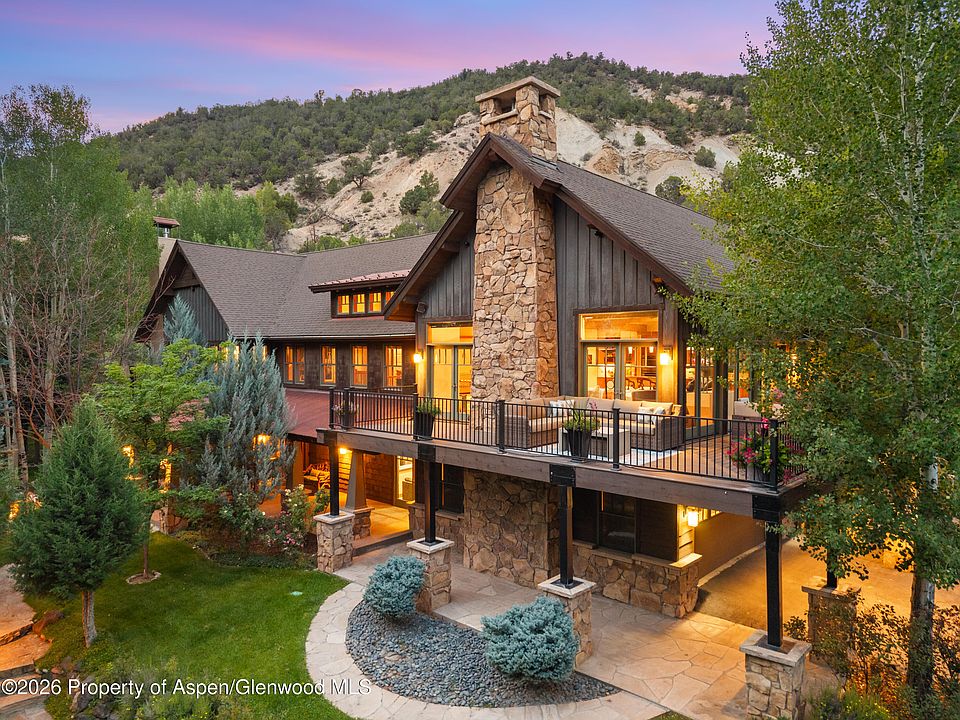 1st image of 268 Larkspur Dr