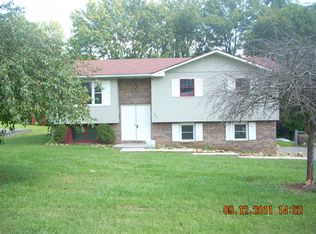 103 Raintree Cir, Bristol, VA 24201