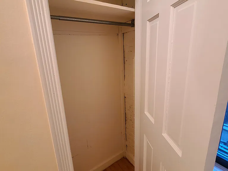 110 6th Ave #12 — Photo 13