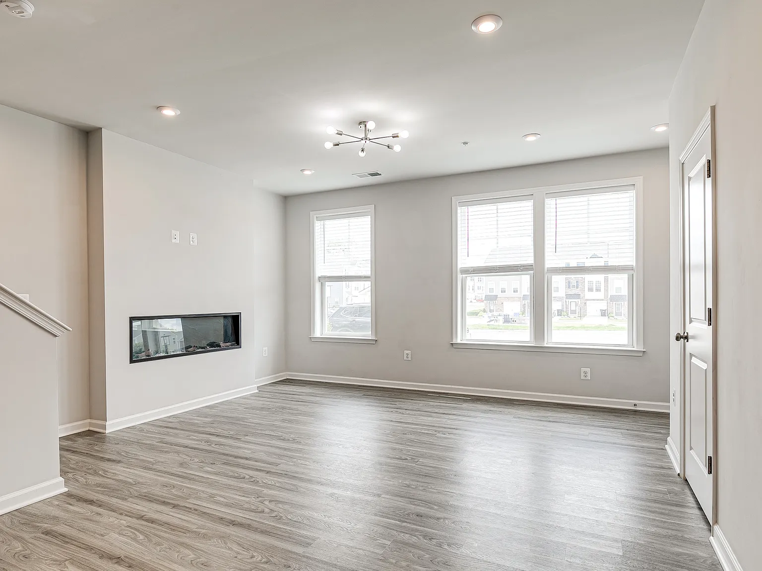 2 bed, 2.5 bath, 1573 sqft, $2,375 — Photo 4