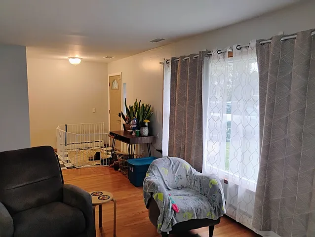 904 S Edward St — Photo 9