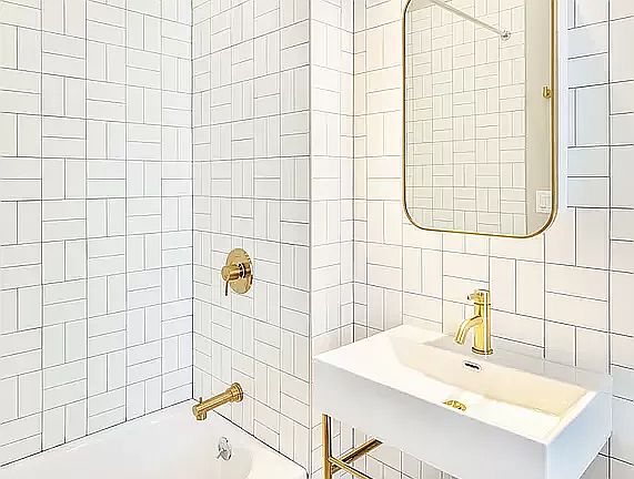 4th image of 196 Elizabeth St APT 1