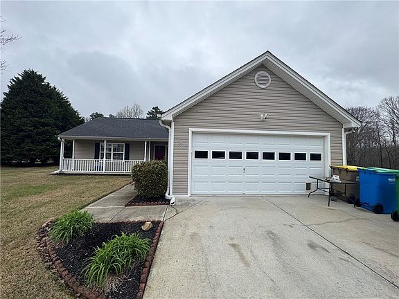 3rd image of 1003 Rolling Ridge Ln