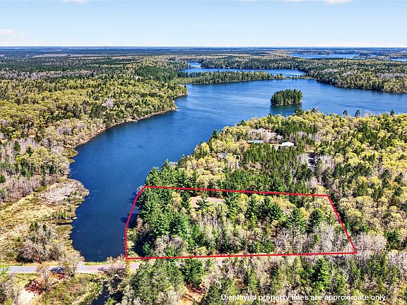 3rd image of W8030 Saint Croix Trail Road
