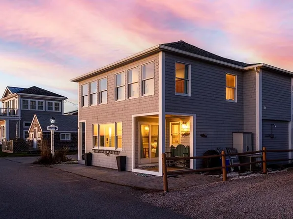 35 Shore Rd, Narragansett, RI 02882