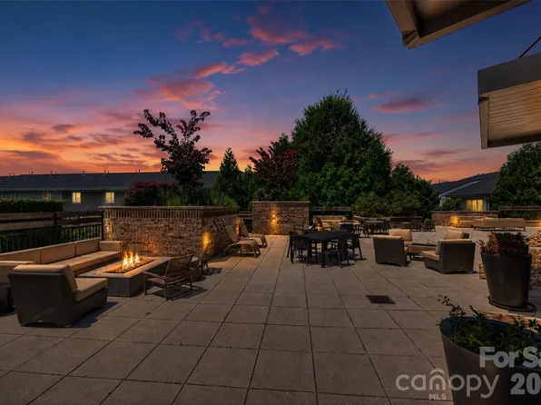 3630 Davidson St #2207, Charlotte, NC 28205