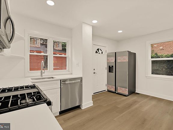 5th image of 4620 B St SE