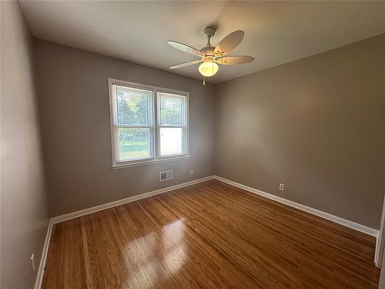 273 West Ave — Photo 12