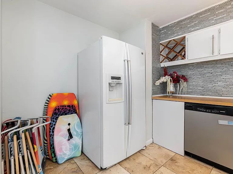 302 Lincoln Ave #10 — Photo 31