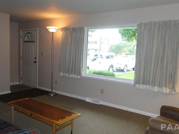 5th image of 420 N Carole Ave