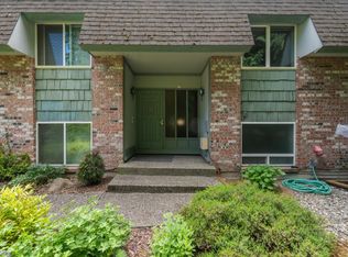 6107 NE 194th Pl #6107, Kenmore, WA 98028