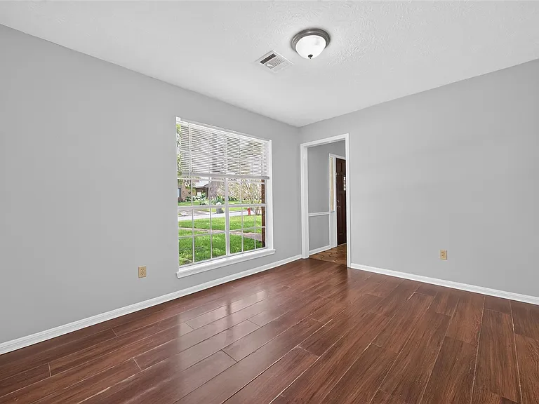 5703 Green Timbers Dr — Photo 10
