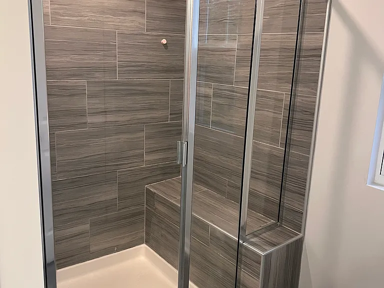 Primary bedroom - shower