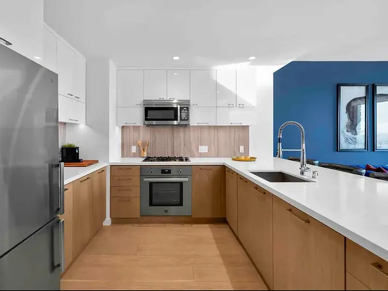 400 S Broadway Ave #1801 — Photo 8