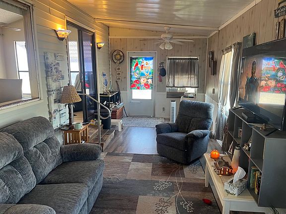 2nd image of 6735 Hammock Rd #161