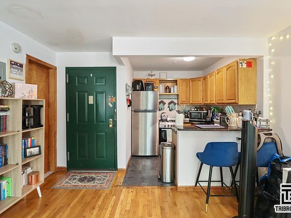 4th image of 346 22nd St APT 3R