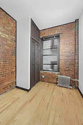 Rented by PocketBroker Inc | media 14