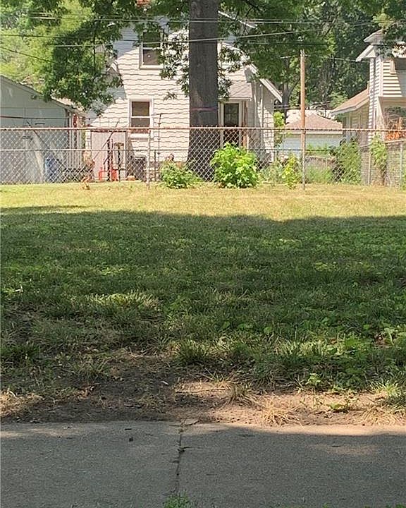 1st image of 7616 Pennsylvania Ave