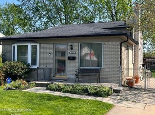 14236 Martin Rd, Warren, MI 48088