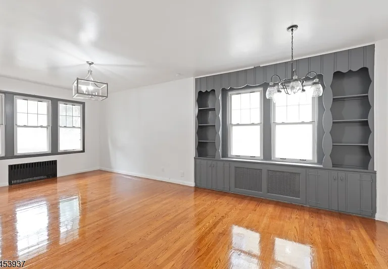 297 Delaware Ave — Photo 4