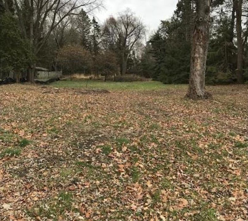 2nd image of 38YY Clover Ave